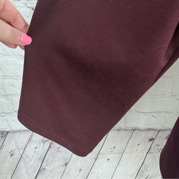 Ann Taylor Maroon Long Sleeve Button Shoulder  Sweatshirt Size XXL - Picture 5 of 7